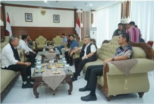 Sekda Aceh Sambut Kedatangan Menko Bidang Pangan, Menteri Perdagangan dan Menteri Kelautan di Bandara SIM‎