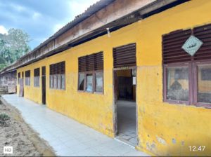 Masjid Assaadah Kinclong, Babinsa dan Yonif 853/BRB Bergerak Bersama Warga
