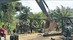 Percepat Mobilitas Warga, TNI Dirikan Jembatan Bailey untuk Akses Warga Pante Bidari