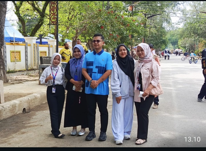 Wali Kota Langsa Berbaur Dengan Masyarakat Padati Kawasan Car Free Day